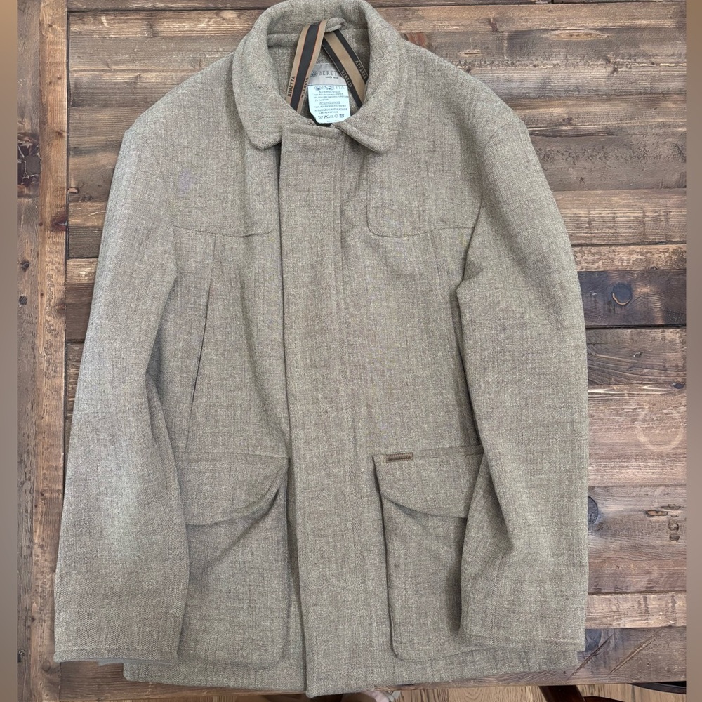 Men’s Beretta Field Coat EUC medium tan color